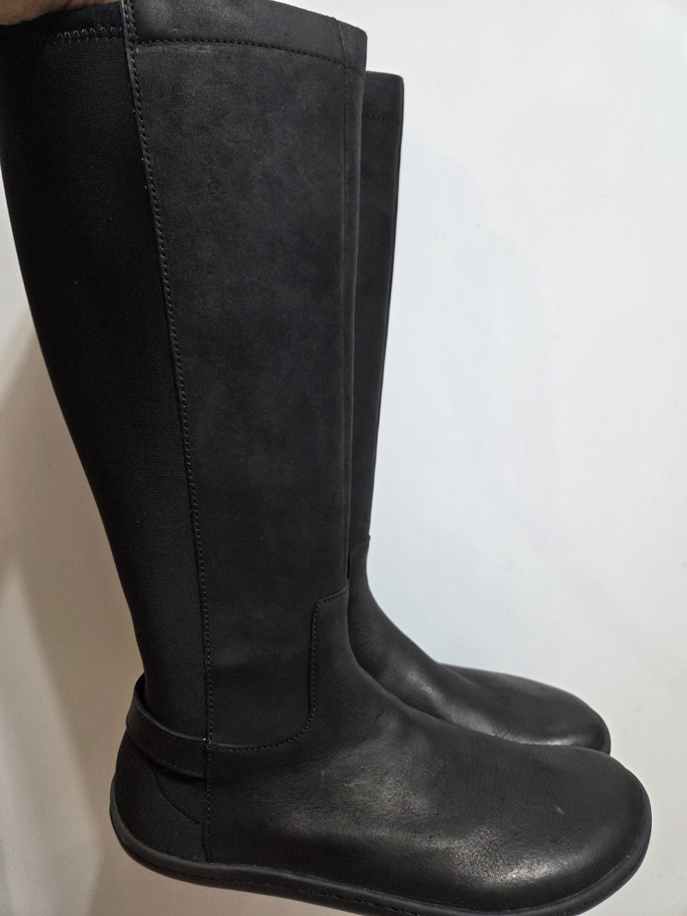 Vivo Barefoot new Black Leather Ankle Boots